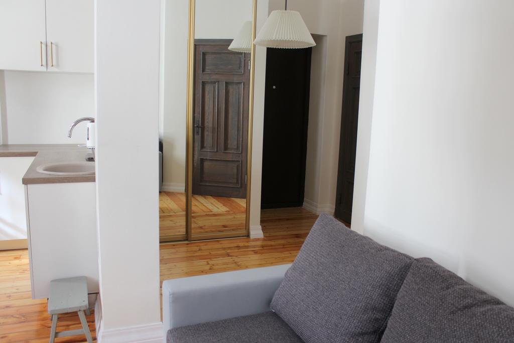 2 Room Apartment In Embasy Area Riga Ngoại thất bức ảnh