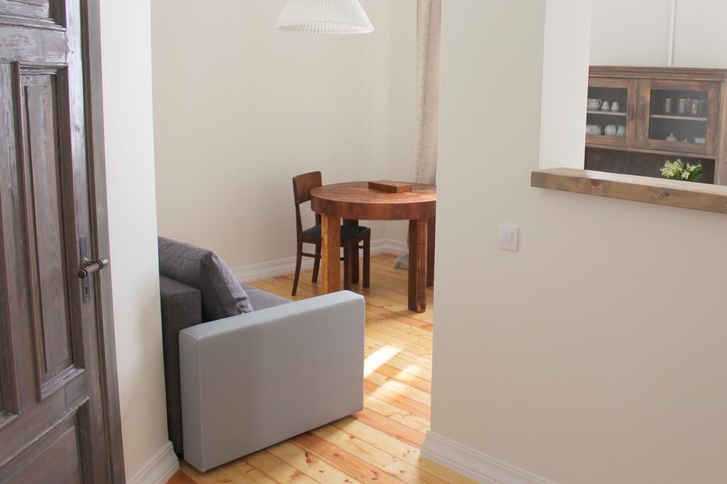 2 Room Apartment In Embasy Area Riga Ngoại thất bức ảnh